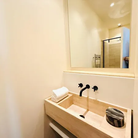 Elegant Saint Apartment *
